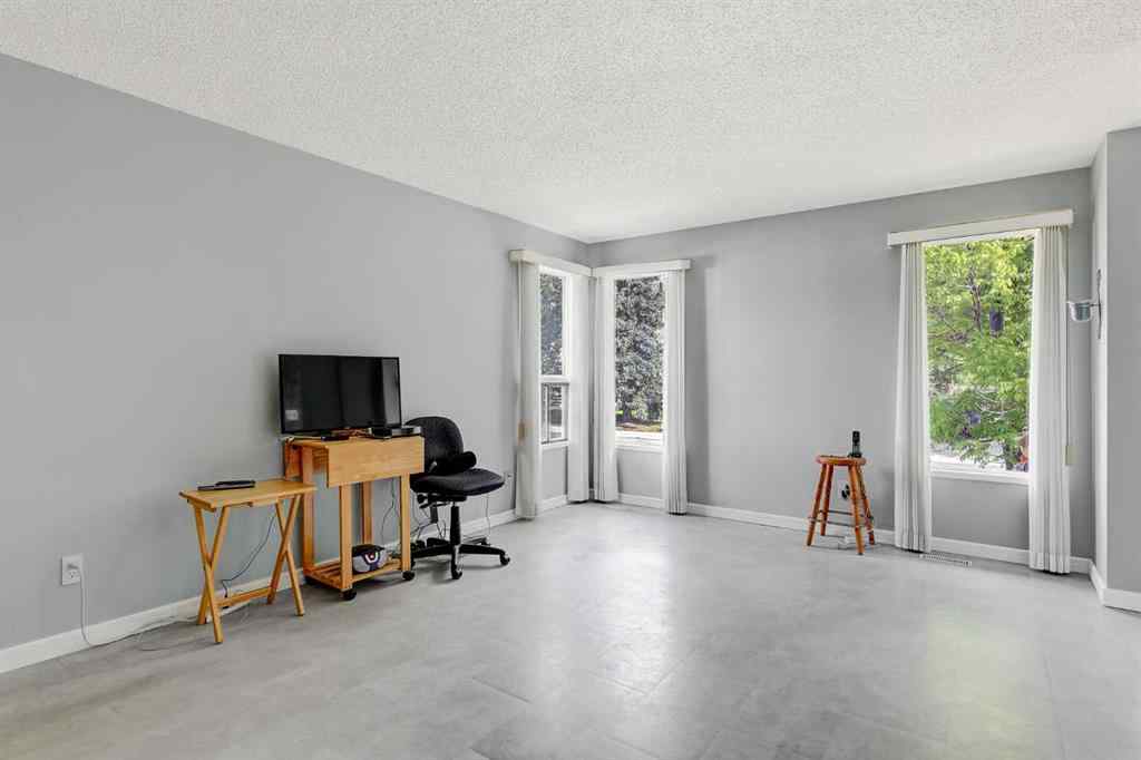 MLS® A2259340 - 6910 94 Street  in South Patterson Place Grande Prairie, Residential