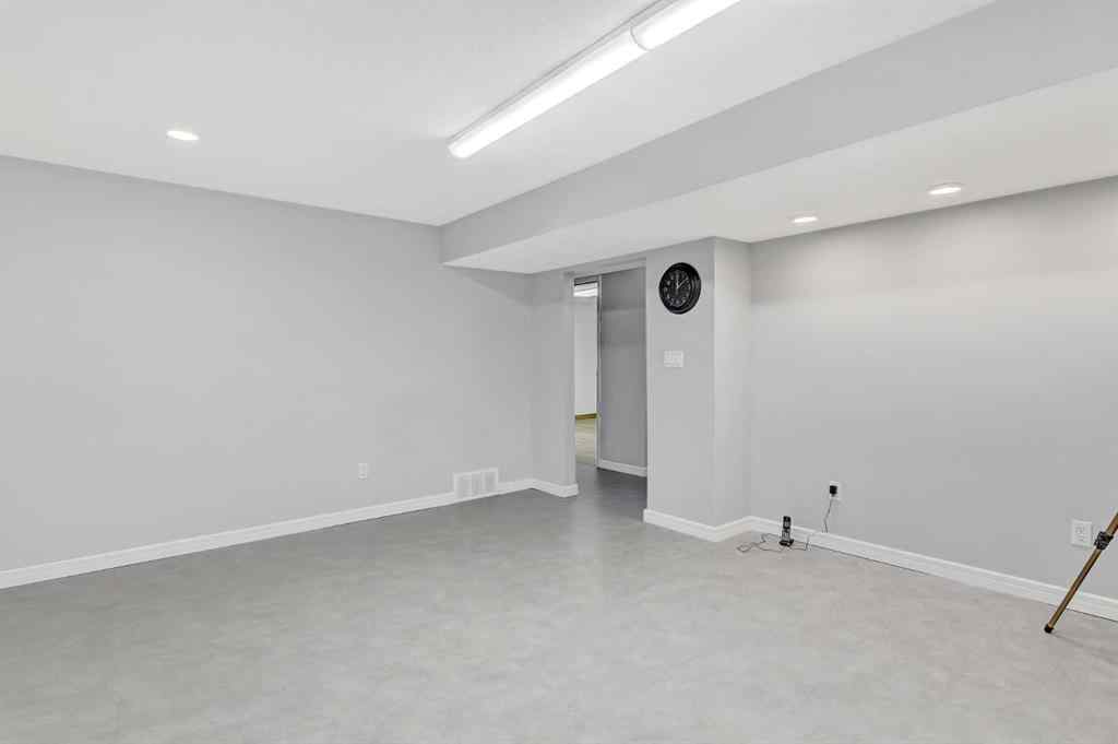 MLS® A2259340 - 6910 94 Street  in South Patterson Place Grande Prairie, Residential