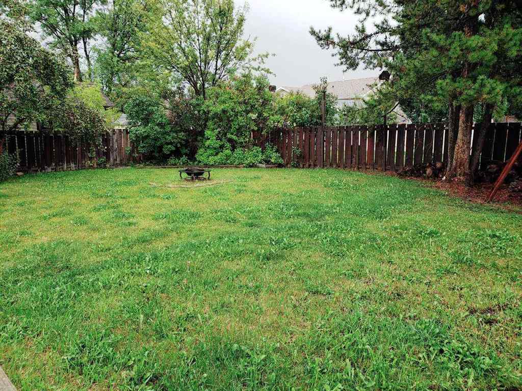 MLS® A2259341 - 9313 71 Avenue  in South Patterson Place Grande Prairie, Residential