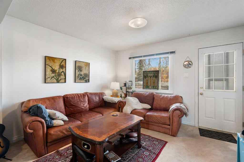 MLS® A2259344 - 4327 20 Avenue NW in Montgomery Calgary, Residential