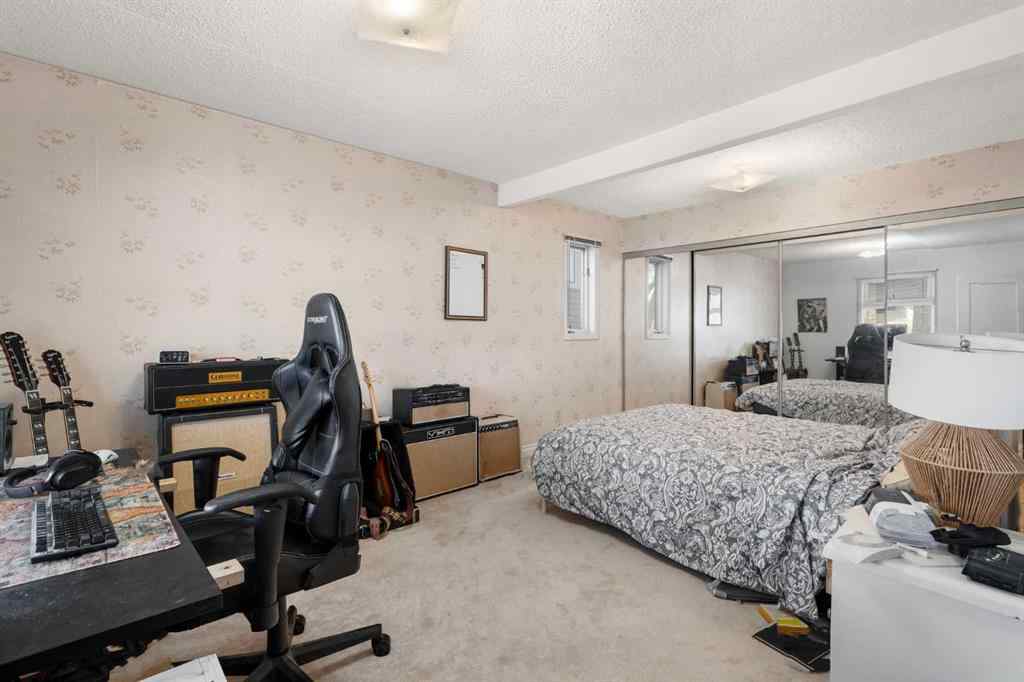 MLS® A2259344 - 4327 20 Avenue NW in Montgomery Calgary, Residential