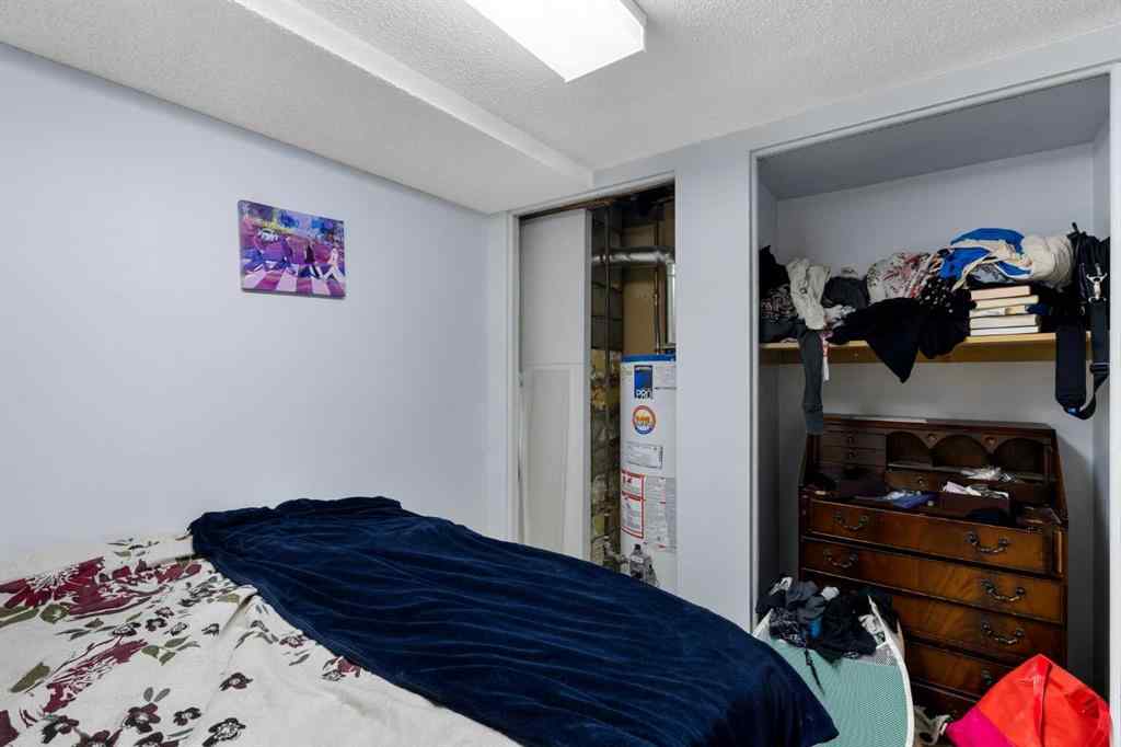 MLS® A2259344 - 4327 20 Avenue NW in Montgomery Calgary, Residential