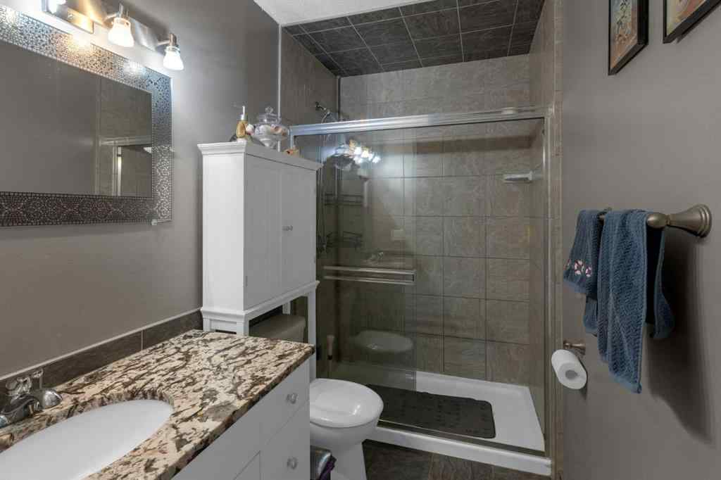 MLS® A2259348 - 31 Rundlelawn Court NE in Rundle Calgary, Residential