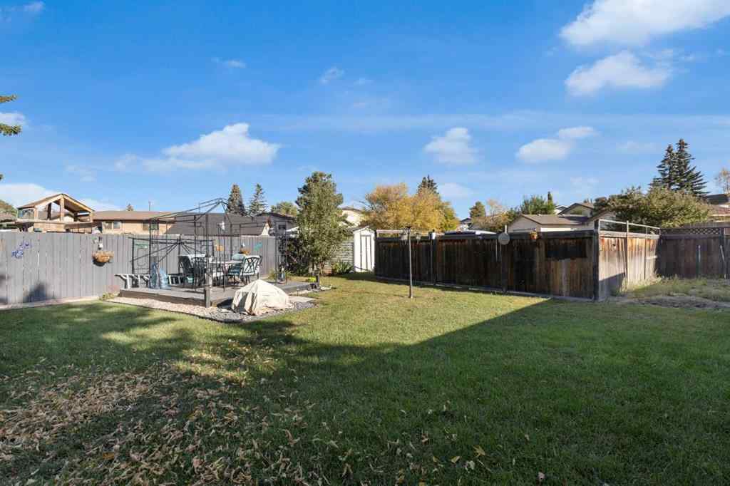 MLS® A2259348 - 31 Rundlelawn Court NE in Rundle Calgary, Residential