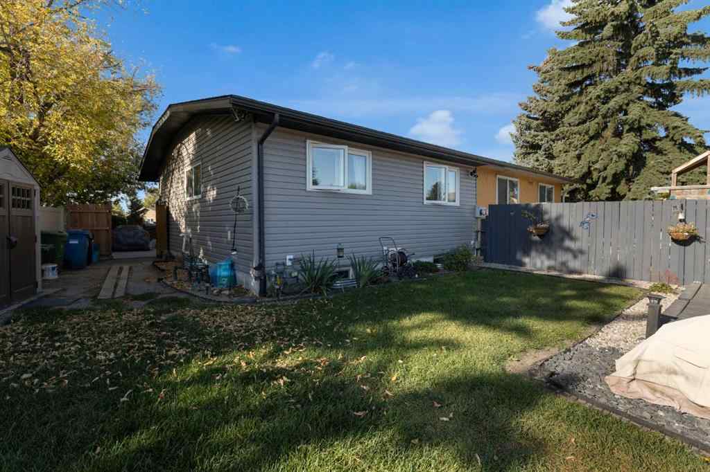 MLS® A2259348 - 31 Rundlelawn Court NE in Rundle Calgary, Residential