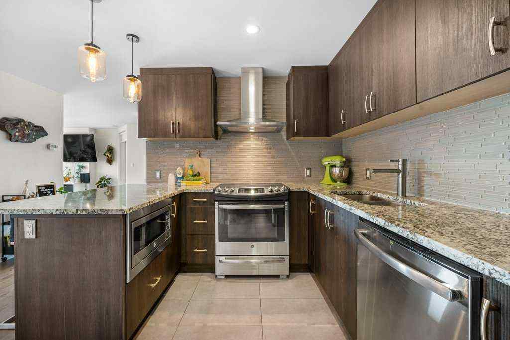 MLS® A2259352 - Unit #810 303 13 Avenue SW in Beltline Calgary, Residential