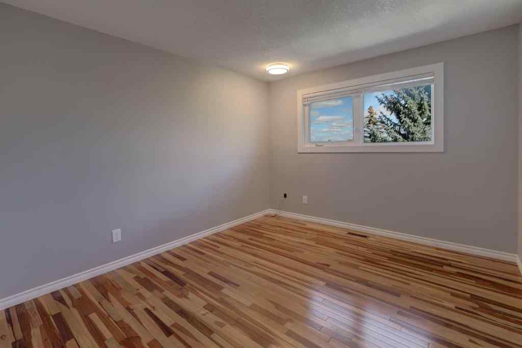 MLS® A2259356 - 139 Berkshire Place NW in Beddington Heights Calgary, Residential