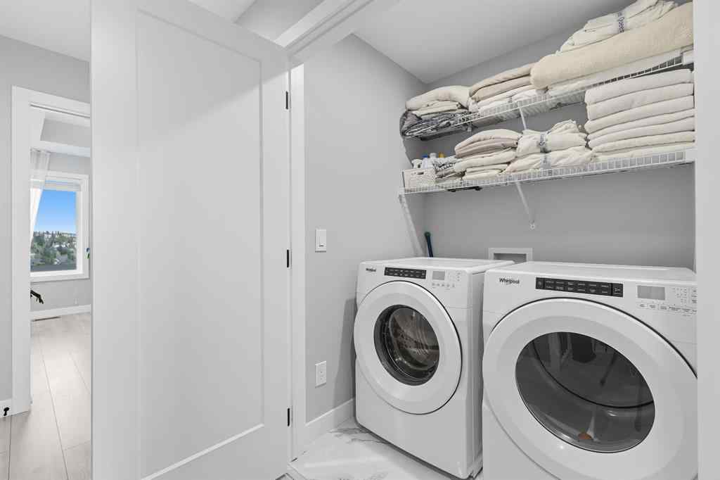 MLS® A2259357 - 3096 85 Street SW in Springbank Hill Calgary, Residential