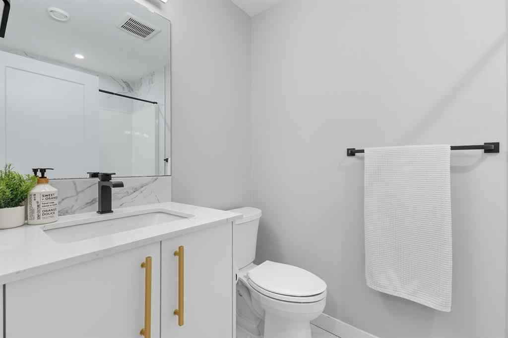 MLS® A2259357 - 3096 85 Street SW in Springbank Hill Calgary, Residential