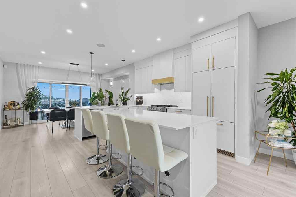 MLS® A2259357 - 3096 85 Street SW in Springbank Hill Calgary, Residential