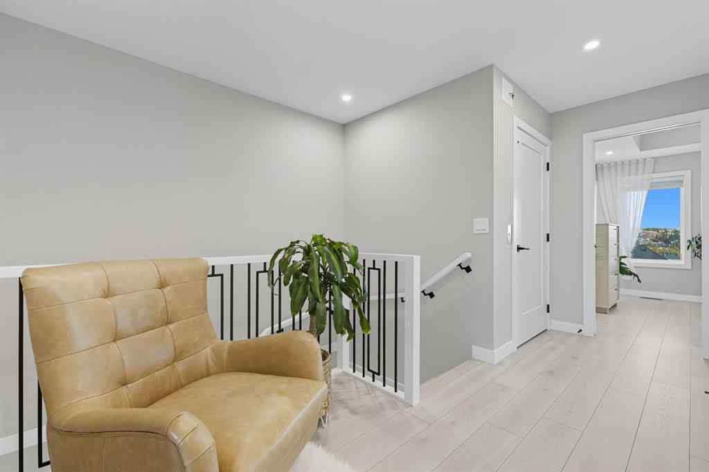 MLS® A2259357 - 3096 85 Street SW in Springbank Hill Calgary, Residential