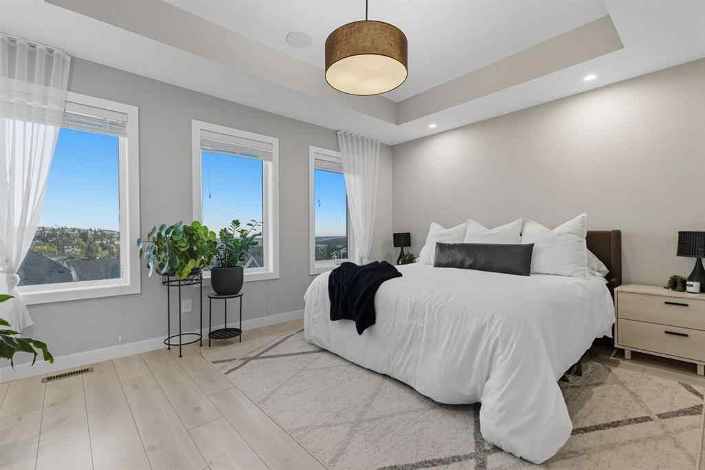 MLS® A2259357 - 3096 85 Street SW in Springbank Hill Calgary, Residential