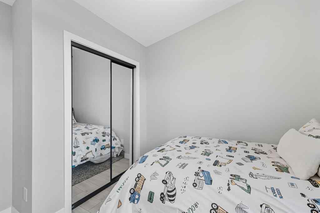 MLS® A2259357 - 3096 85 Street SW in Springbank Hill Calgary, Residential