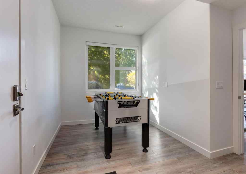 MLS® A2259360 - 2020 2 Street SW in Mission Calgary, Residential