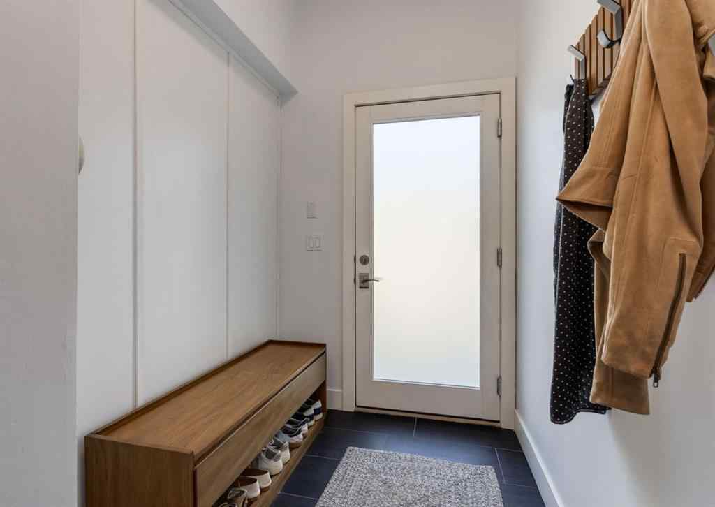 MLS® A2259360 - 2020 2 Street SW in Mission Calgary, Residential