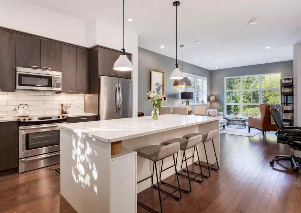 MLS® A2259360 - 2020 2 Street SW in Mission Calgary, Residential