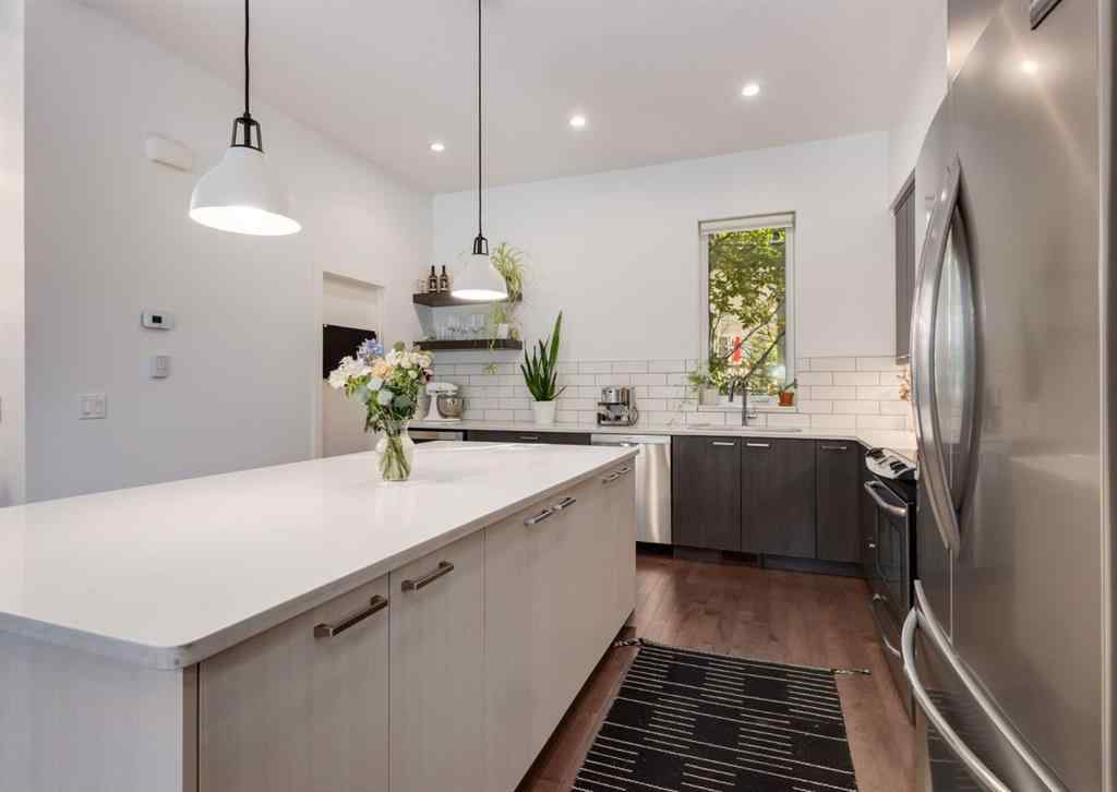 MLS® A2259360 - 2020 2 Street SW in Mission Calgary, Residential