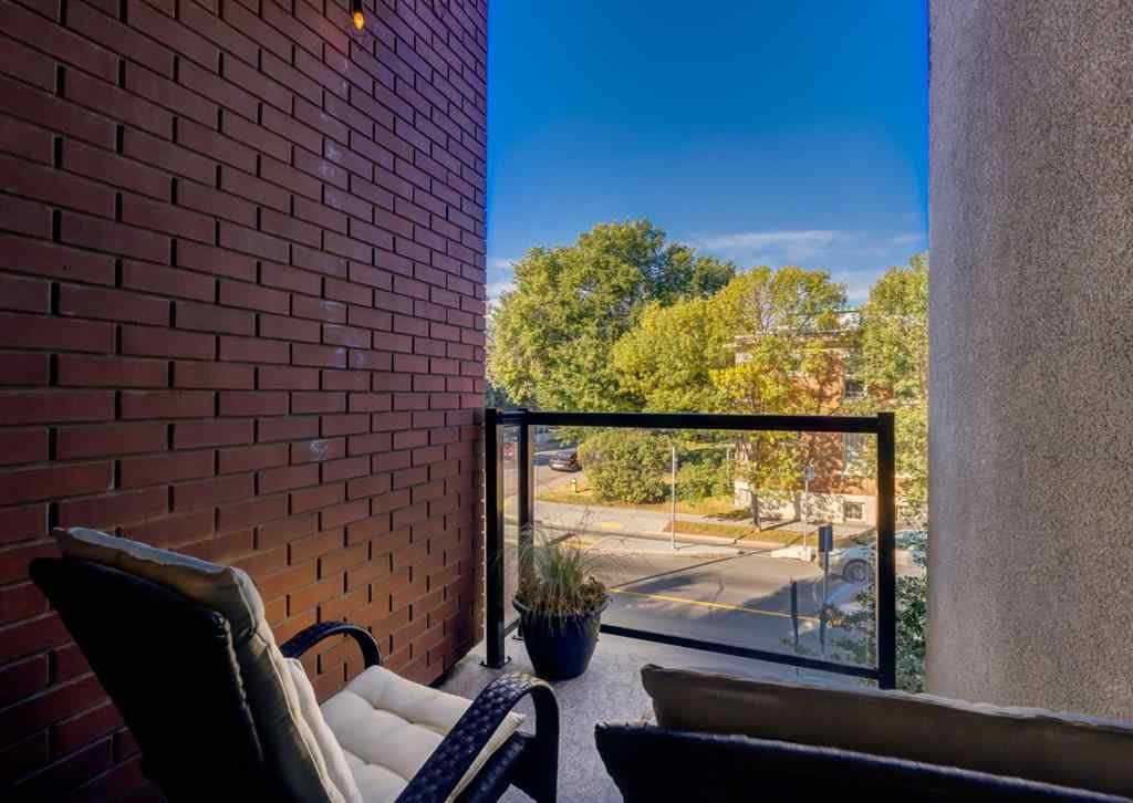 MLS® A2259360 - 2020 2 Street SW in Mission Calgary, Residential