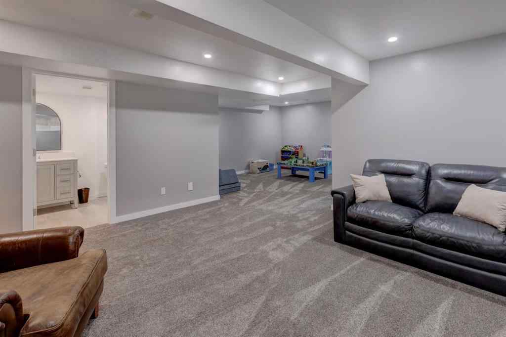 MLS® A2259368 - 487 Rivercrest Road  in Rivercrest Cochrane, Residential