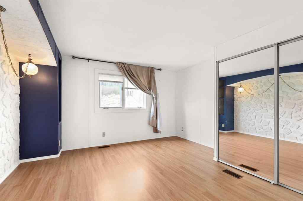 MLS&reg; # A2259375 - 219 Fairchild Street SW in NONE Medicine Hat, Mobile Open Houses