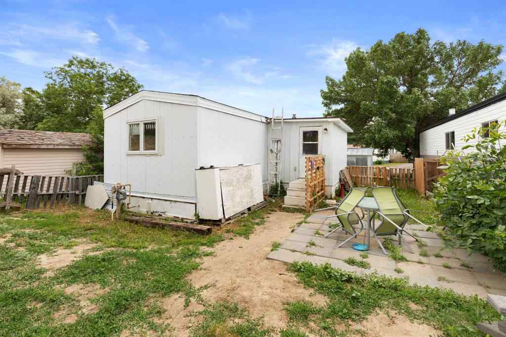MLS&reg; # A2259375 - 219 Fairchild Street SW in NONE Medicine Hat, Mobile Open Houses