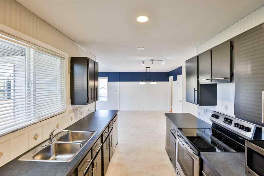 MLS® A2259384 - 41 W 300 N   in NONE Raymond, Residential