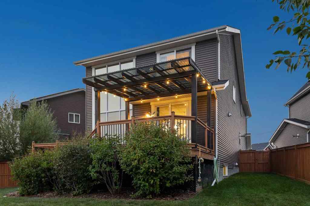 MLS® A2259386 - 36 Sunrise Crescent  in Sunset Ridge Cochrane, Residential