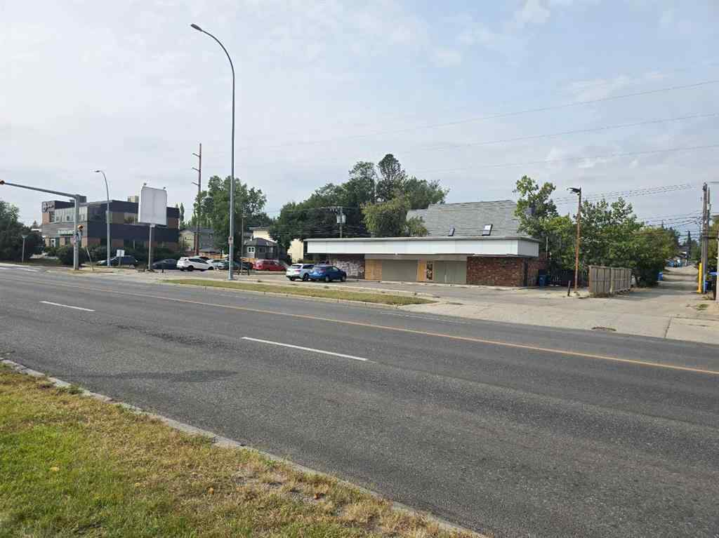 MLS® A2259394 - 2903 Centre Street NW in Tuxedo Park Calgary, Commercial