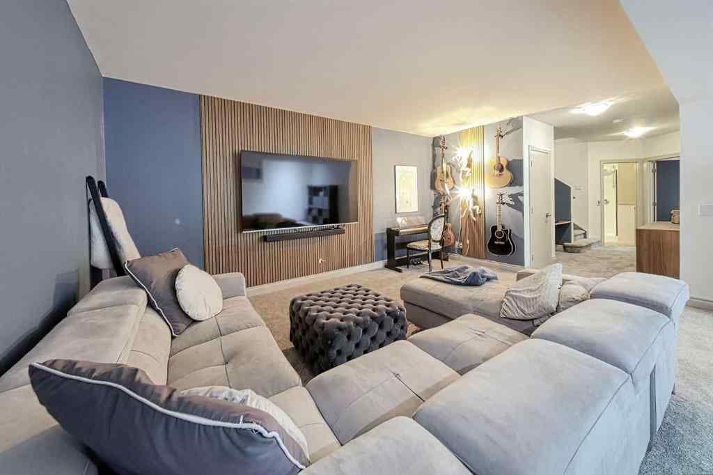 MLS® A2259399 - 1431 40 Street SW in Rosscarrock Calgary, Residential