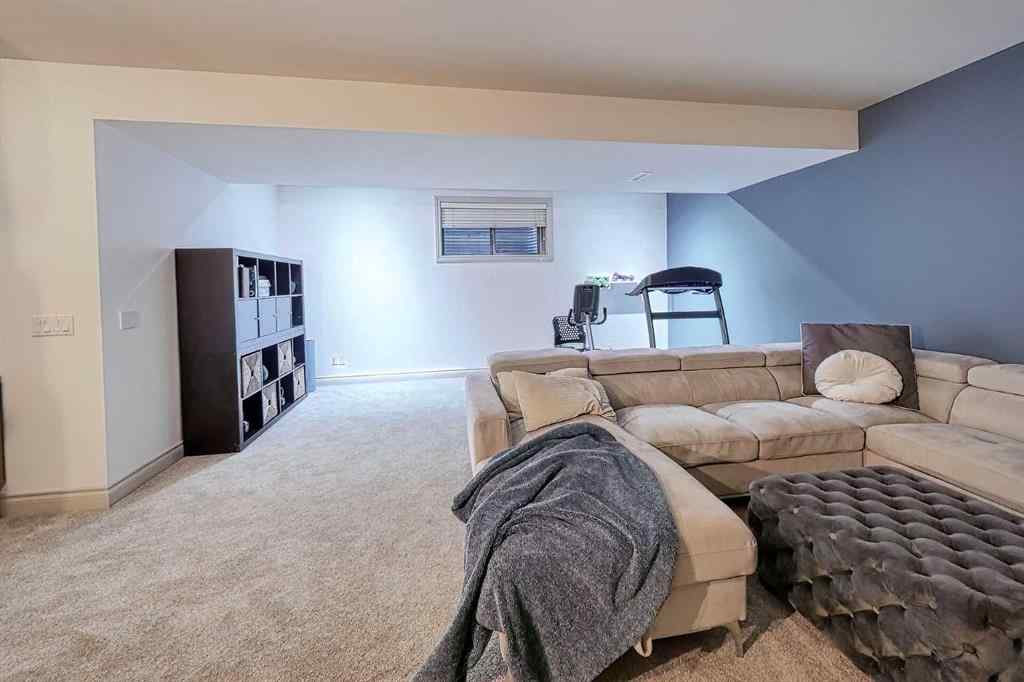 MLS® A2259399 - 1431 40 Street SW in Rosscarrock Calgary, Residential