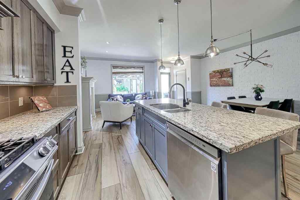 MLS® A2259399 - 1431 40 Street SW in Rosscarrock Calgary, Residential