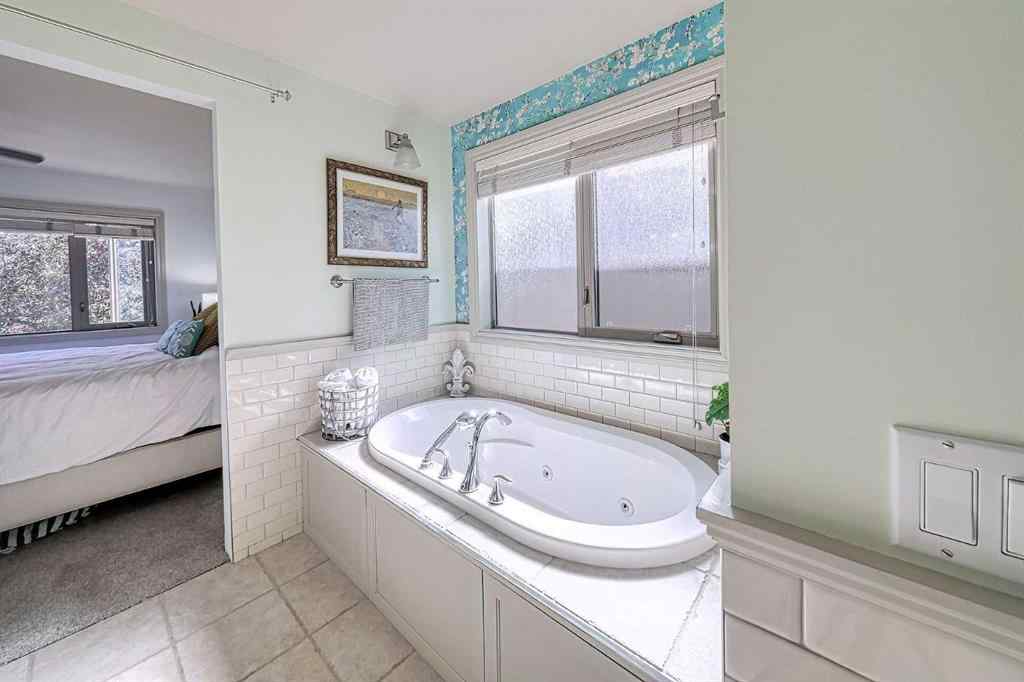 MLS® A2259399 - 1431 40 Street SW in Rosscarrock Calgary, Residential