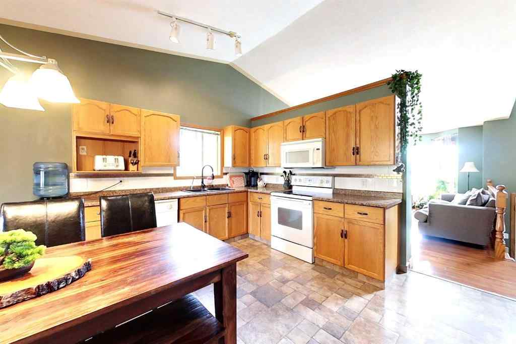 MLS® A2259417 - 720 9 Street SW in NONE Slave Lake, Residential