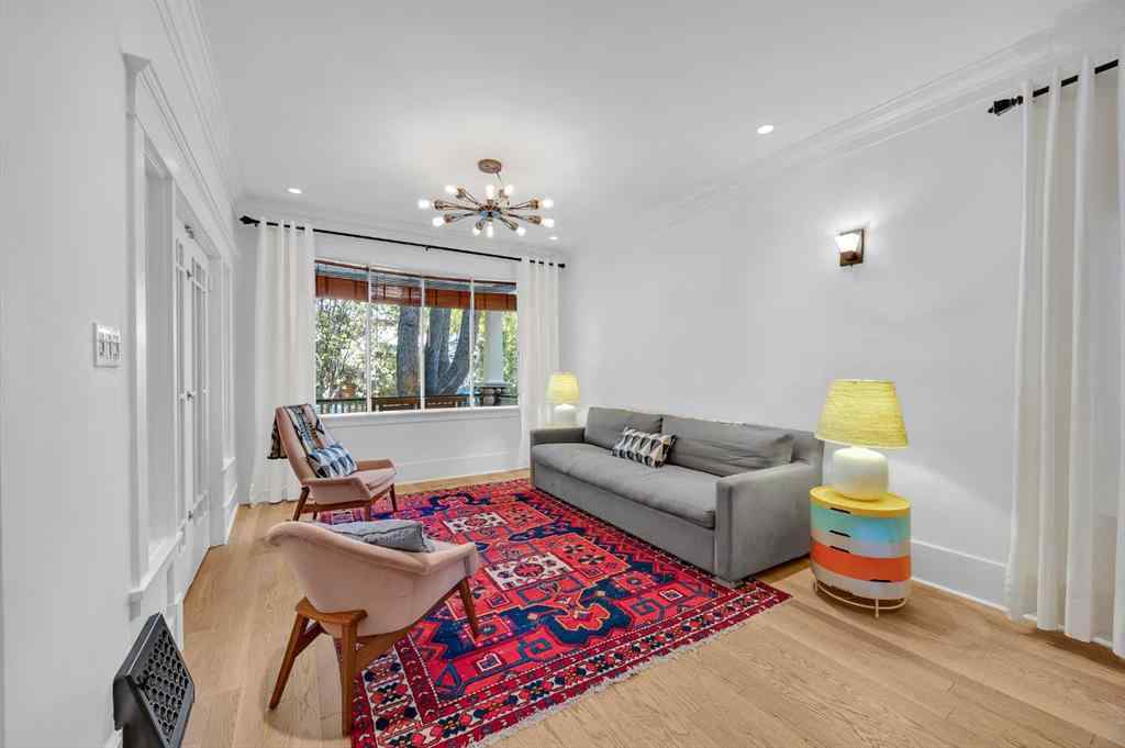 MLS® A2259421 - 523 10 Avenue NE in Renfrew Calgary, Residential