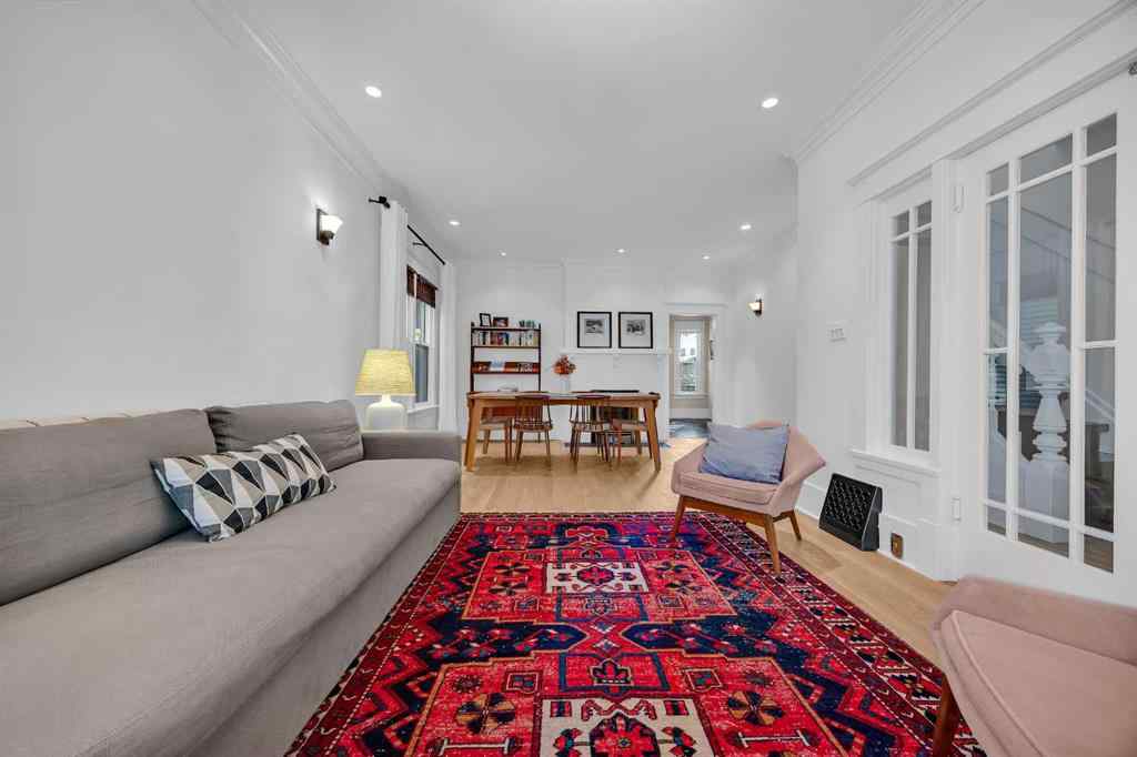 MLS® A2259421 - 523 10 Avenue NE in Renfrew Calgary, Residential