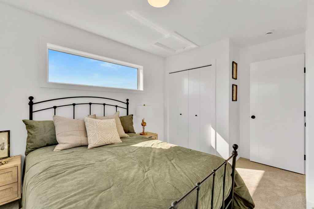 MLS® A2259424 - 26 Violet Point  in Vista Sylvan Lake, Residential