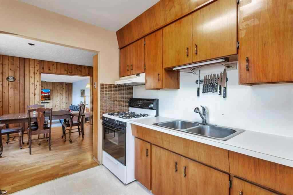 MLS® A2259425 - 4152 47 Avenue  in NONE Rocky Mountain House, Residential