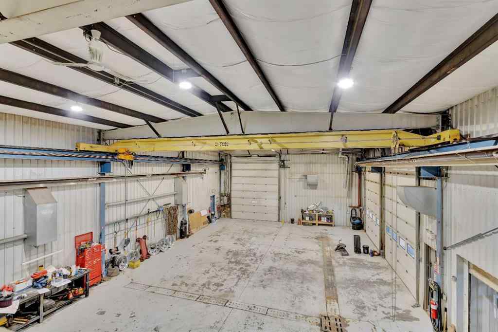 MLS® A2259435 - 5106 63 Street  in Glen E. Neilsen Industrial Park Lloydminster, Commercial