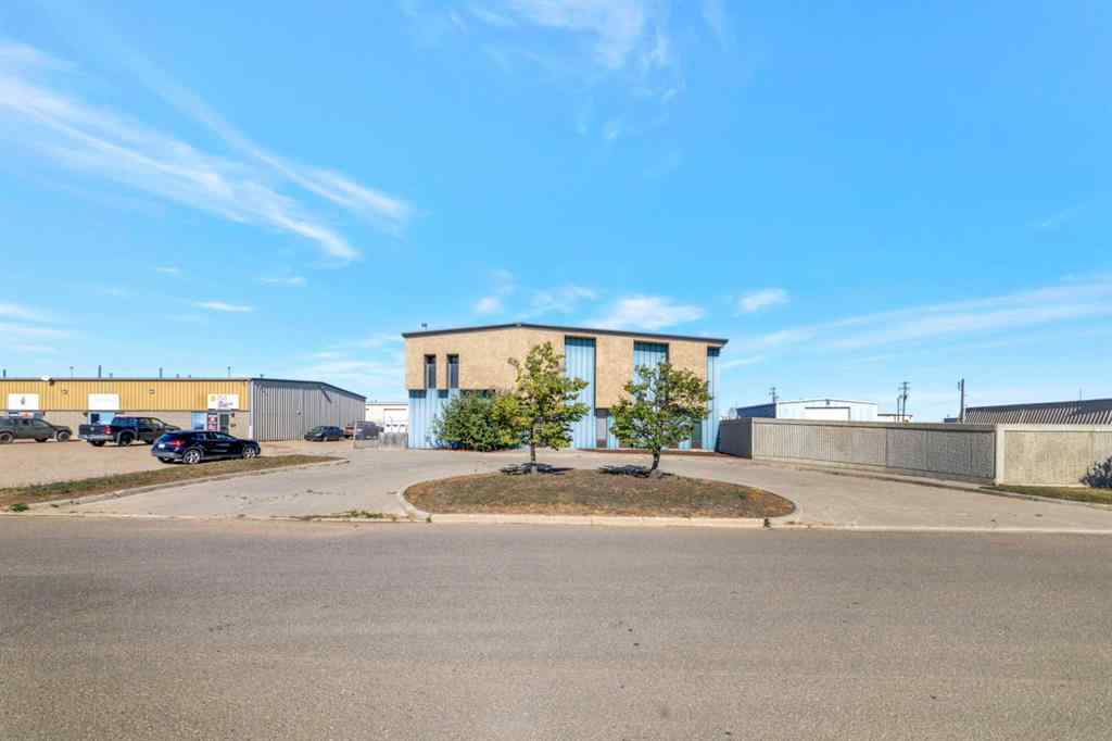 MLS® A2259435 - 5106 63 Street  in Glen E. Neilsen Industrial Park Lloydminster, Commercial