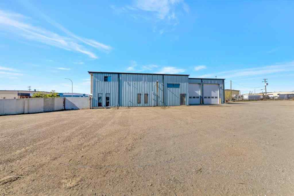 MLS® A2259435 - 5106 63 Street  in Glen E. Neilsen Industrial Park Lloydminster, Commercial