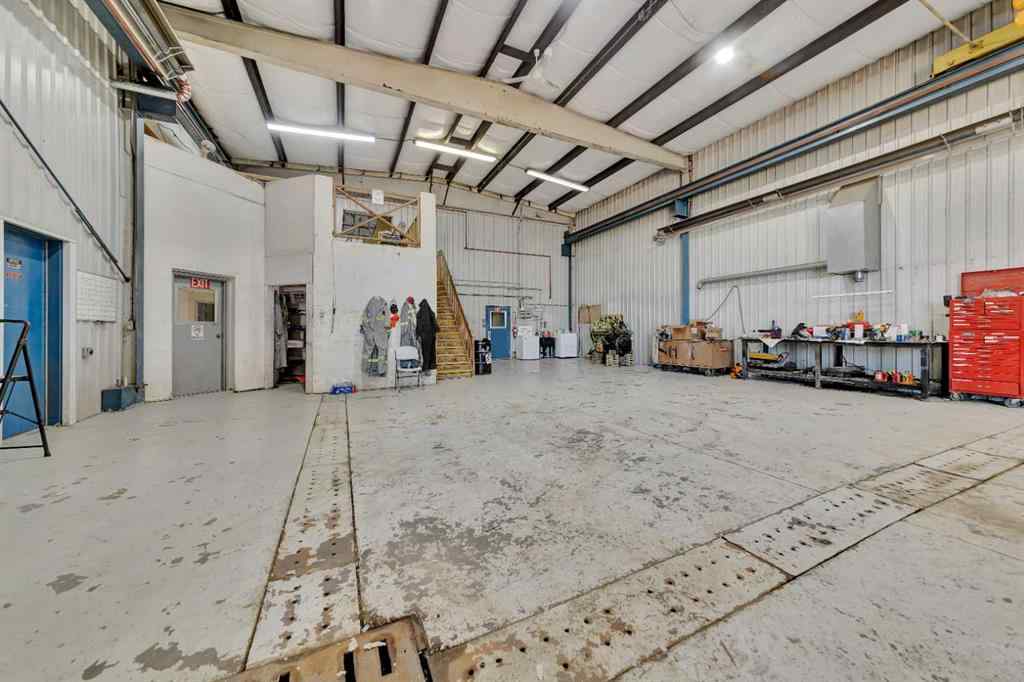 MLS® A2259435 - 5106 63 Street  in Glen E. Neilsen Industrial Park Lloydminster, Commercial