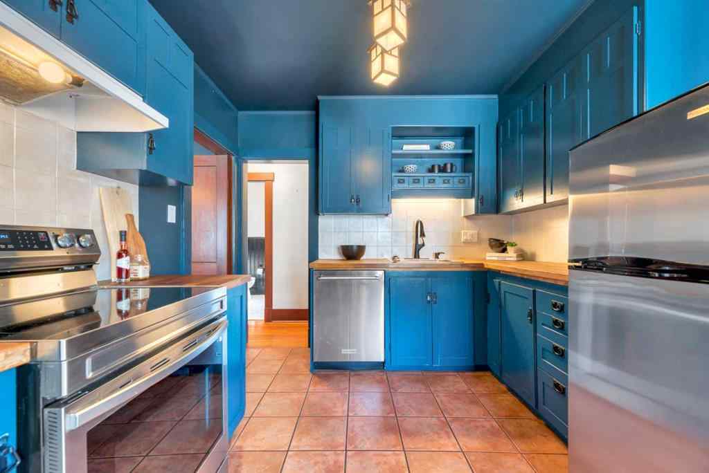 MLS® A2259439 - 111 11 Avenue NW in Crescent Heights Calgary, Residential