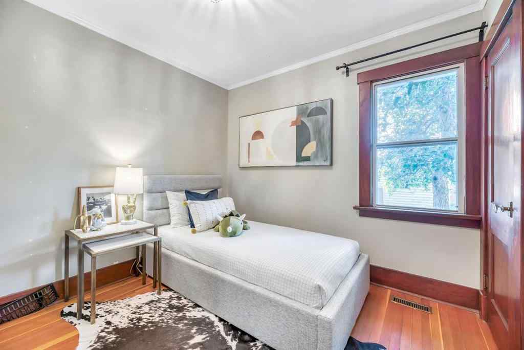 MLS® A2259439 - 111 11 Avenue NW in Crescent Heights Calgary, Residential