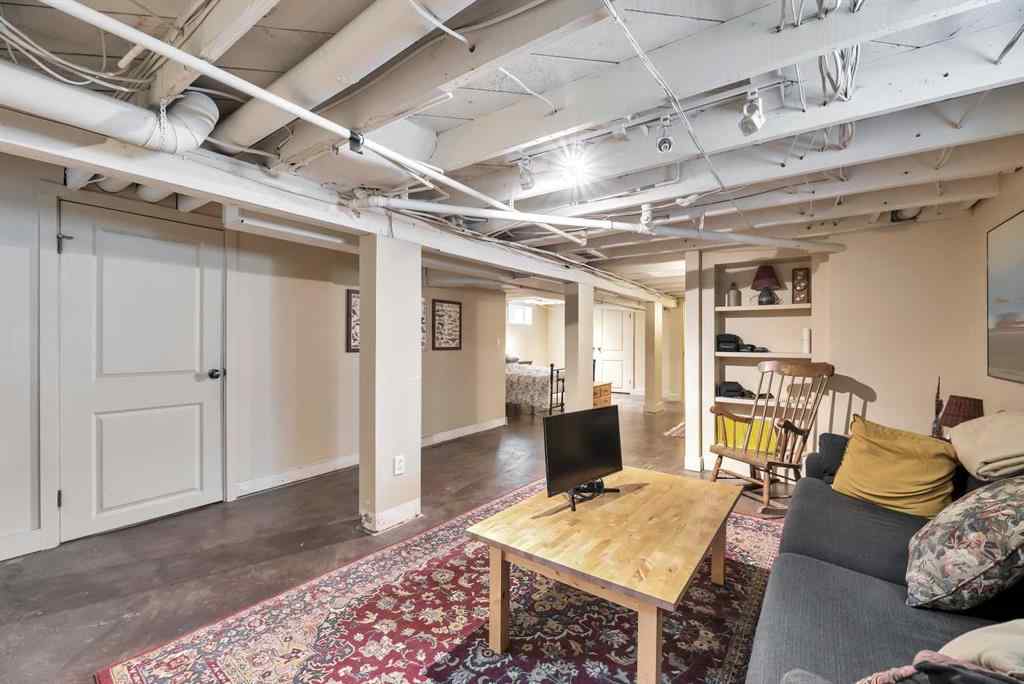 MLS® A2259439 - 111 11 Avenue NW in Crescent Heights Calgary, Residential