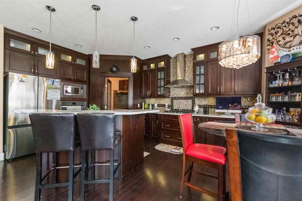 MLS® A2259448 - 19 SADDLELAKE View NE in Saddle Ridge Calgary, Residential