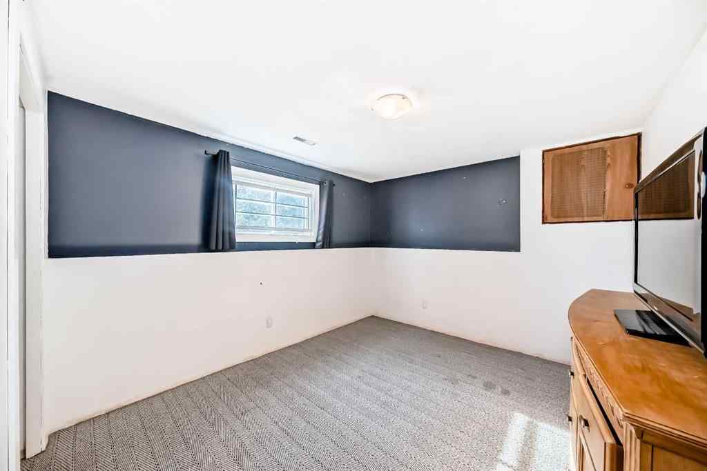 MLS® A2259458 - 52 Castlebrook Rise NE in Castleridge Calgary, Residential