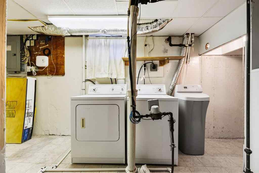 MLS® A2259464 - 1048 39 Avenue NW in Cambrian Heights Calgary, Residential