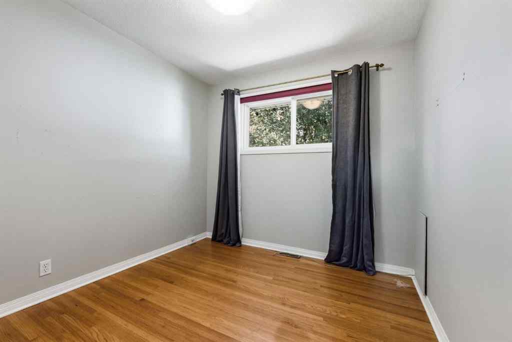 MLS® A2259464 - 1048 39 Avenue NW in Cambrian Heights Calgary, Residential