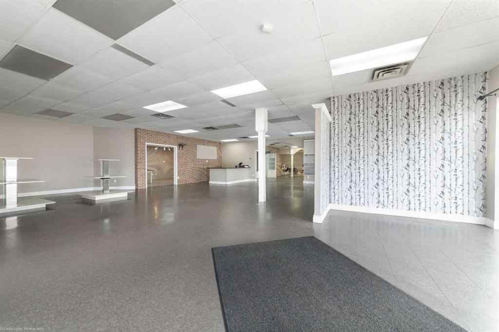 MLS® A2259469 - 4813 49 Avenue  in Central Business District Lloydminster, Commercial
