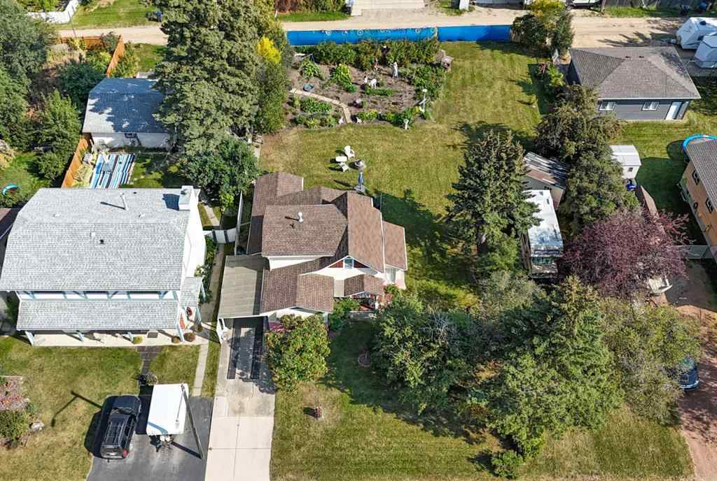 MLS® A2259470 - 4517 & 4513 46 Street  in Central Core Sylvan Lake, Residential